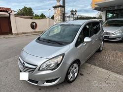 Argento Usata 2015 Opel Meriva Design Edition Monovolume | 5800 € (Ottimo prezzo)