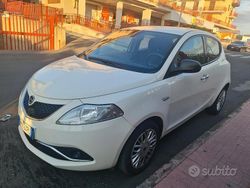 Bianco Usata 2017 Lancia Ypsilon Due volumi | 7000 €
