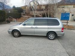 Grigio Usata 2004 Kia Carnival Monovolume | 2500 €