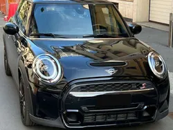 Nero Usata 2022 Mini Cooper S Classic Due volumi | 28.200 € (Buon prezzo)