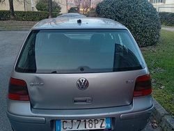 Usata 2002 VW Golf Tre volumi | 400 € (Buon prezzo)
