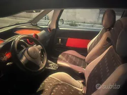 Usata 2006 Peugeot 1007 Due volumi | 1500 € (Buon prezzo)