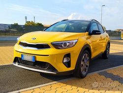 Giallo Usata 2019 Kia Stonic SUV | 13.500 € (Cara)
