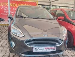 Grigio Usata 2018 Ford Fiesta Tre volumi | 9500 € (Ottimo prezzo)