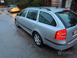 Grigio Usata 2006 Skoda Octavia Station wagon | 3000 € (Buon prezzo)