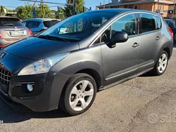 Grigio Usata 2009 Peugeot 3008 Premium SUV | 3900 € (Buon prezzo)