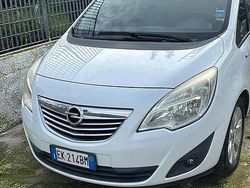 Usata 2010 Opel Meriva Monovolume | 4500 € (Cara)