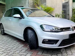 Usata 2017 VW Golf VII R-line Tre volumi | 14.800 € (Buon prezzo)