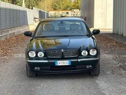 Verde Usata 2005 Jaguar XJ8 Tre volumi | 16.500 € (Buon prezzo)