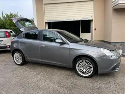 Usata 2013 Alfa Romeo Giulietta Due volumi | 5500 € (Super prezzo)