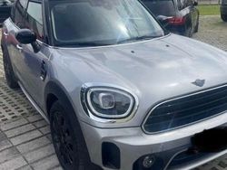 Argento Usata 2023 Mini Cooper D Countryman Business SUV | 28.000 € (Buon prezzo)