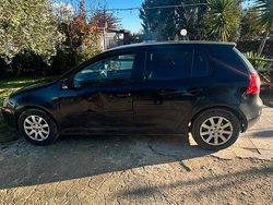 Usata 2006 VW Golf V | 800 € (Cara)
