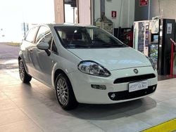 Bianco Usata 2014 Fiat Punto Lounge Tre volumi | 3500 € (Super prezzo)