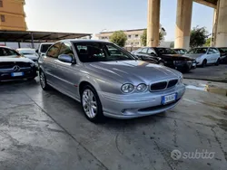 Usata 2003 Jaguar X-type Tre volumi | 4990 € (Buon prezzo)