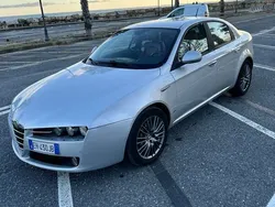 Usata 2011 Alfa Romeo 159 Distinctive Tre volumi | 6500 € (Cara)