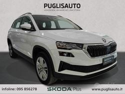 Bianco Usata 2022 Skoda Karoq Executive SUV | 23.900 € (Buon prezzo)