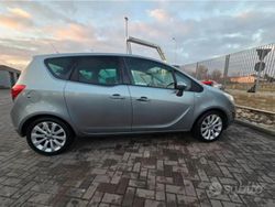 Grigio Usata 2011 Opel Meriva Monovolume | 3500 €