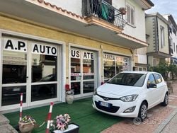 Bianco Usata 2015 Hyundai i20 Classic Tre volumi | 7500 € (Buon prezzo)
