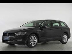 Nero metallizzato Usata 2023 VW Passat Business Station wagon | 27.800 € (Ottimo prezzo)