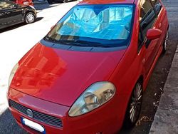Rosso Usata 2008 Fiat Grande Punto Due volumi | 5200 € (Molto cara)