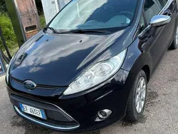 Usata 2011 Ford Fiesta Titanium Due volumi | 2000 € (Super prezzo)