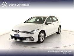 Bianco Usata 2022 VW Golf VIII Life Tre volumi | 21.800 € (Buon prezzo)