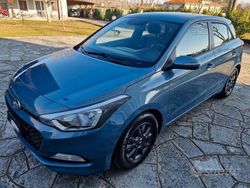 Blu/azzurro Usata 2017 Hyundai i20 Blackline Tre volumi | 11.900 € (Molto cara)