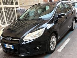 Nero Usata 2012 Ford Focus Station wagon | 2800 € (Buon prezzo)