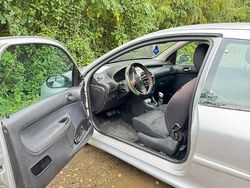 Usata 2001 Peugeot 206 | 700 € (Ottimo prezzo)