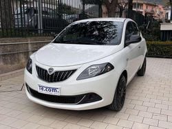 Bianco neve Usata 2023 Lancia Ypsilon Silver Due volumi | 12.500 € (Buon prezzo)