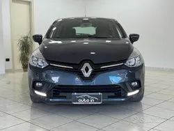 Grigio Usata 2017 Renault Clio IV Zen Tre volumi | 8700 € (Buon prezzo)