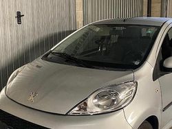 Grigio Usata 2013 Peugeot 107 Due volumi | 3800 € (Buon prezzo)