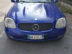 Blu/azzurro Usata 1996 Mercedes SLK230 Cabrio | 3500 €