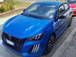 Blu/azzurro Usata 2024 Peugeot 208 Active Due volumi | 15.100 € (Buon prezzo)