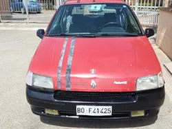 Usata 1991 Renault Clio Due volumi | 1600 €