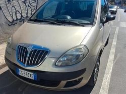 Giallo Usata 2005 Lancia Musa Monovolume | 2300 € (Cara)