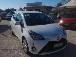 Bianco Usata 2019 Toyota Yaris Hybrid Business Edition Tre volumi | 12.990 € (Buon prezzo)