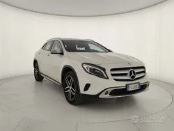 Bianco Usata 2016 Mercedes GLA200 SUV | 17.300 € (Buon prezzo)