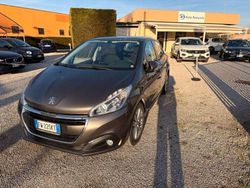 Grigio Usata 2019 Peugeot 208 Allure Due volumi | 10.900 € (Ottimo prezzo)