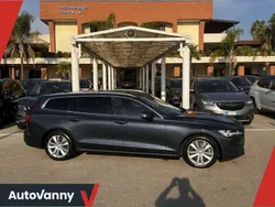 Blu/azzurro Usata 2021 Volvo V60 Business Edition Station wagon | 20.990 € (Ottimo prezzo)