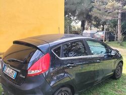 Nero Usata 2010 Ford Fiesta Due volumi | 4000 € (Buon prezzo)