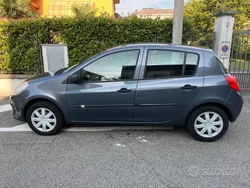 Usata 2007 Renault Clio II Due volumi | 2700 € (Buon prezzo)