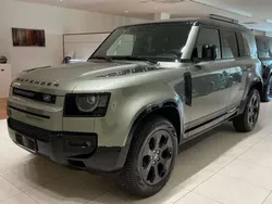 Pangea green Nuova 2025 Land Rover Defender SE Dynamic SUV | 87.500 € (Buon prezzo)