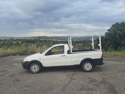 Bianco Usata 2009 Fiat Strada Pick-up | 6500 € (Buon prezzo)