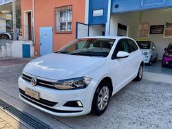 Bianco Usata 2018 VW Polo Comfortline Tre volumi | 13.500 € (Buon prezzo)