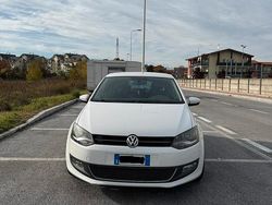 Bianco Usata 2011 VW Polo Tre volumi | 4490 € (Buon prezzo)