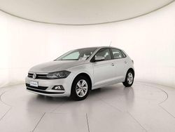 8e argento riflesso metallizza Usata 2019 VW Polo Comfortline Tre volumi | 12.500 € (Buon prezzo)
