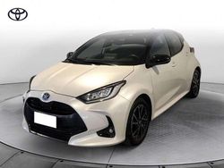 Bianco Usata 2022 Toyota Yaris Hybrid Style Tre volumi | 19.900 € (Cara)