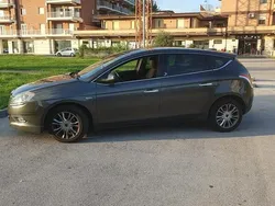 Usata 2011 Lancia Delta Tre volumi | 4000 € (Buon prezzo)