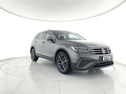 Grigio metallizzato Usata 2022 VW Tiguan Allspace Life SUV | 28.990 € (Buon prezzo)